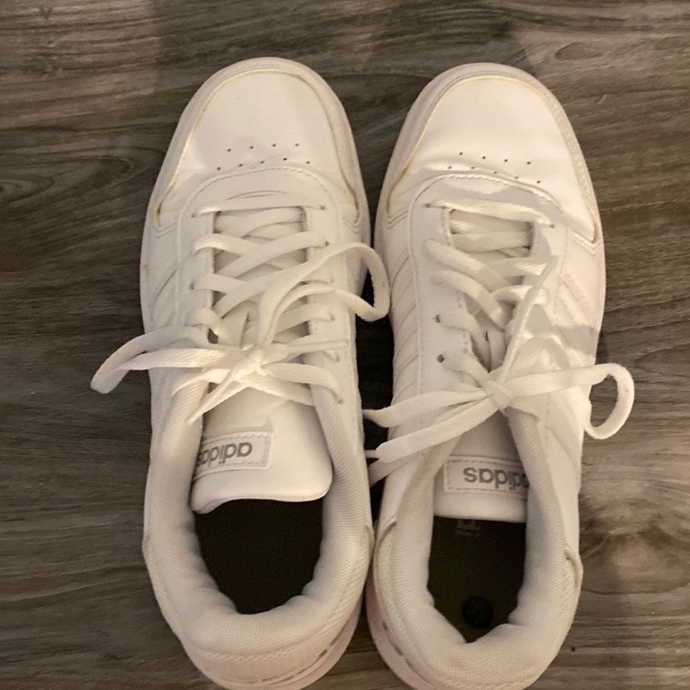 Adidas Women White Sneaker